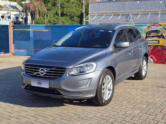 VOLVO XC60 2.0 T5 MOMENTUM GASOLINA 4P AUTOMÁTICO